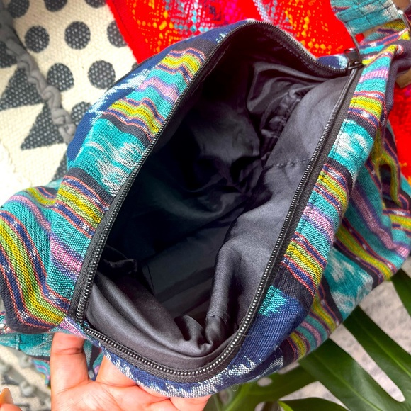 Hand woven crossbody/ shoulder bag - Picture 6 of 6